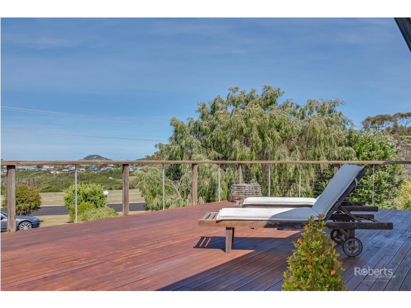 126 Tasman Highway, Bicheno TAS 7215