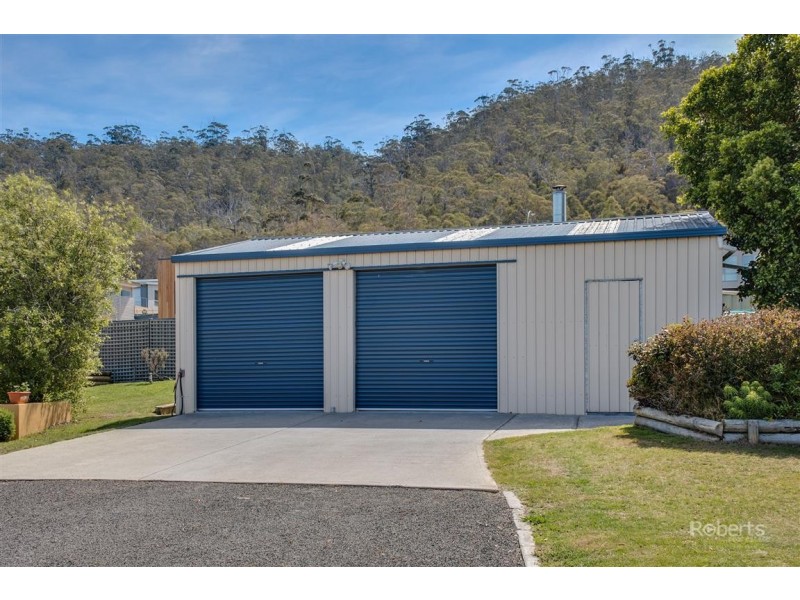 126 Tasman Highway, Bicheno TAS 7215
