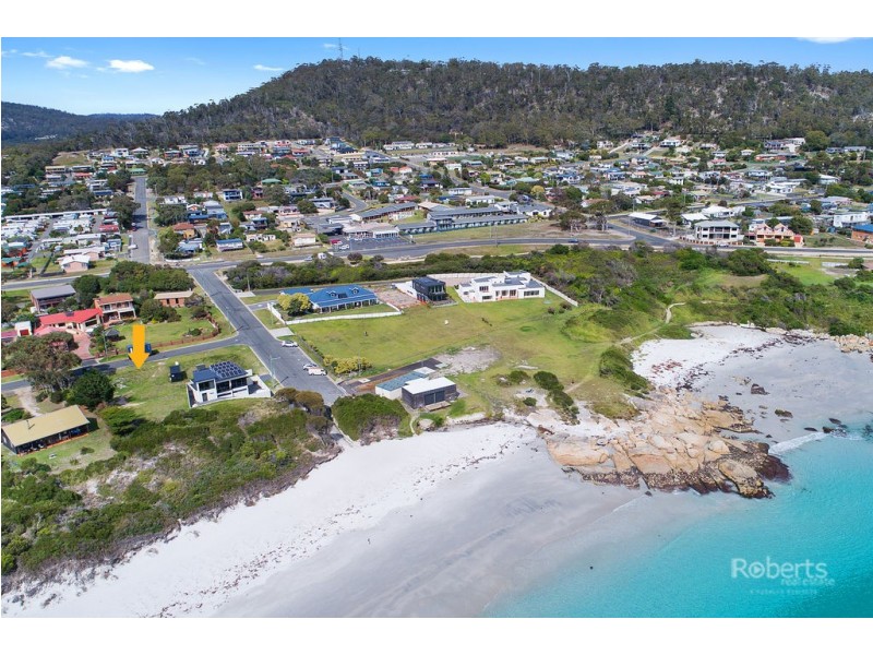 16 Chadwin Avenue, Bicheno TAS 7215