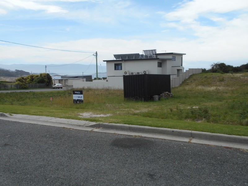 16 Chadwin Avenue, Bicheno TAS 7215