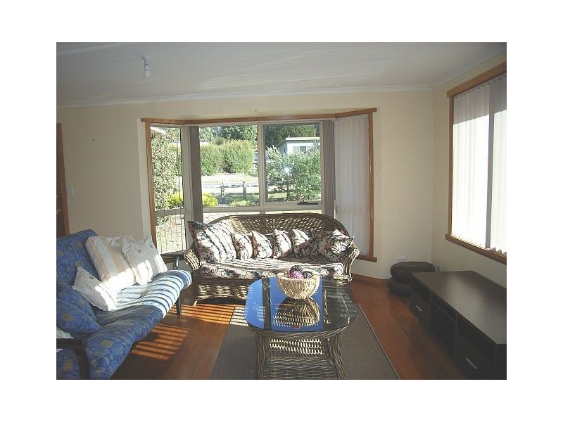 5 Jetty Road, Coles Bay TAS 7215