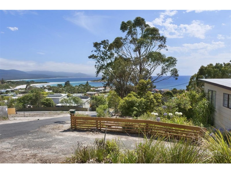 14 Nailer Avenue, Bicheno TAS 7215