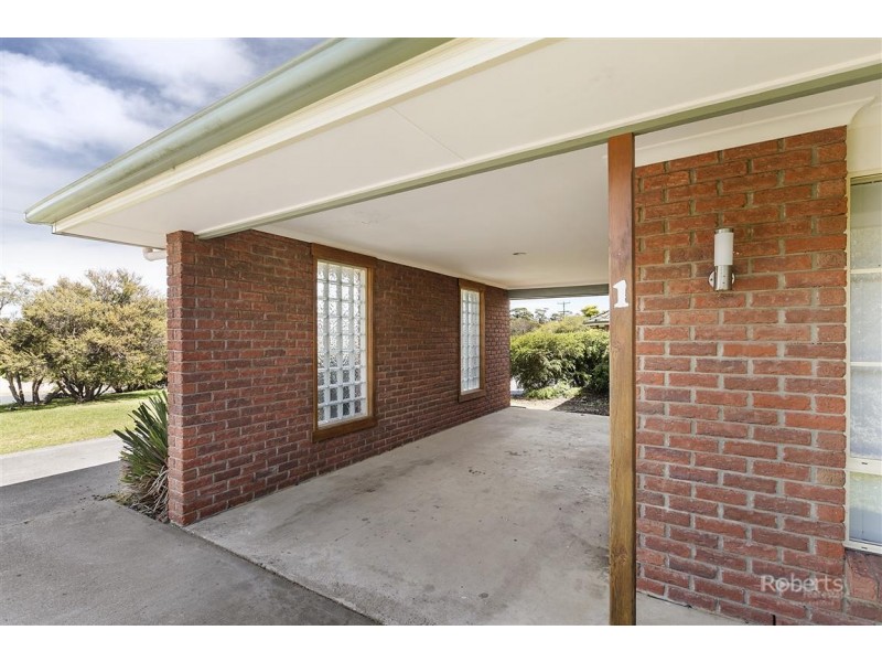 1 and 2/1 Bradley Drive, Coles Bay TAS 7215