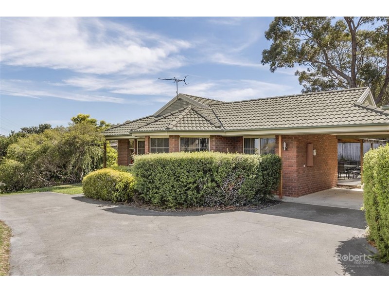 1 and 2/1 Bradley Drive, Coles Bay TAS 7215