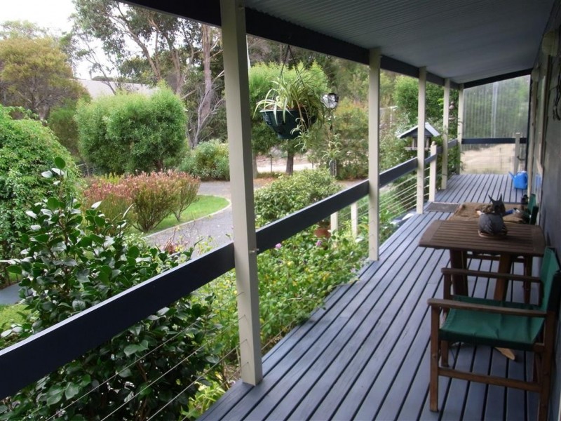 9 Hazards View Drive, Coles Bay TAS 7215