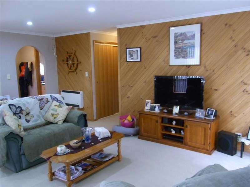 9 Hazards View Drive, Coles Bay TAS 7215