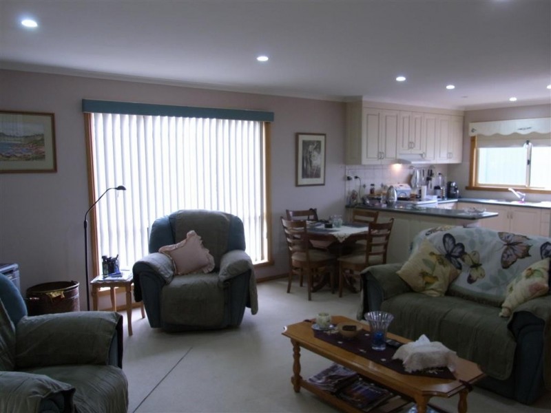 9 Hazards View Drive, Coles Bay TAS 7215