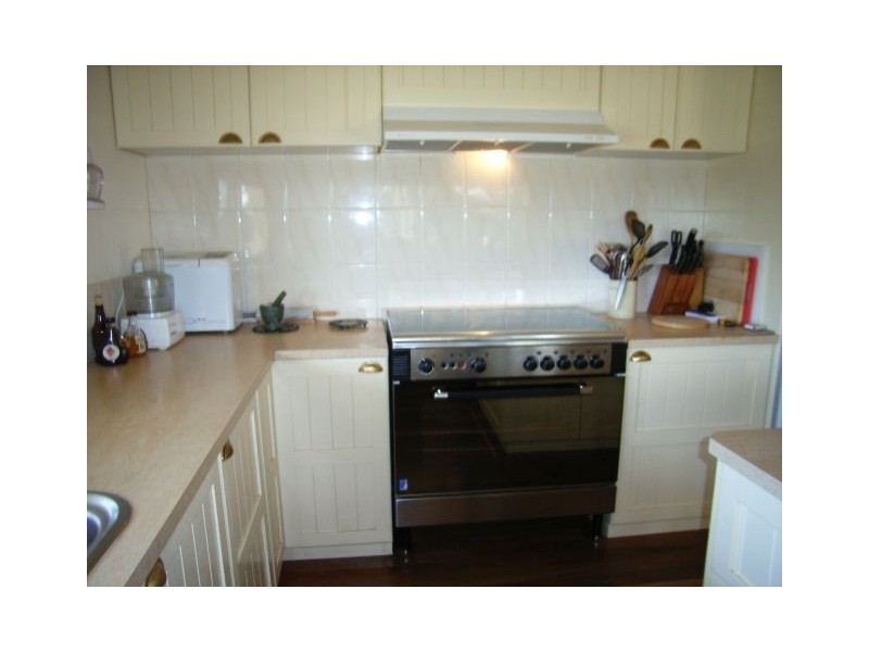 2 Burgess Street, Swansea TAS 7190