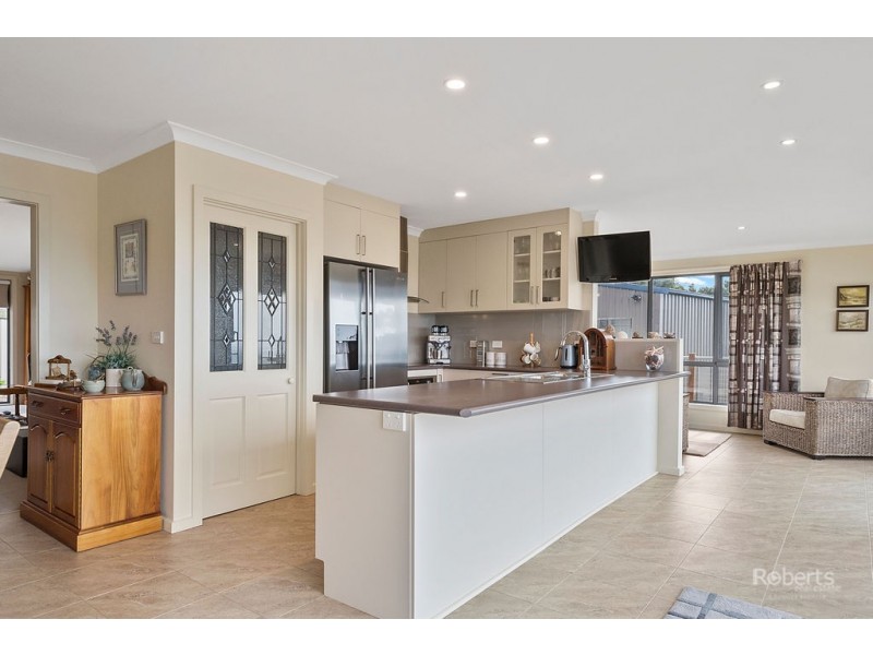 4 Diamond Waters Rise, Bicheno TAS 7215