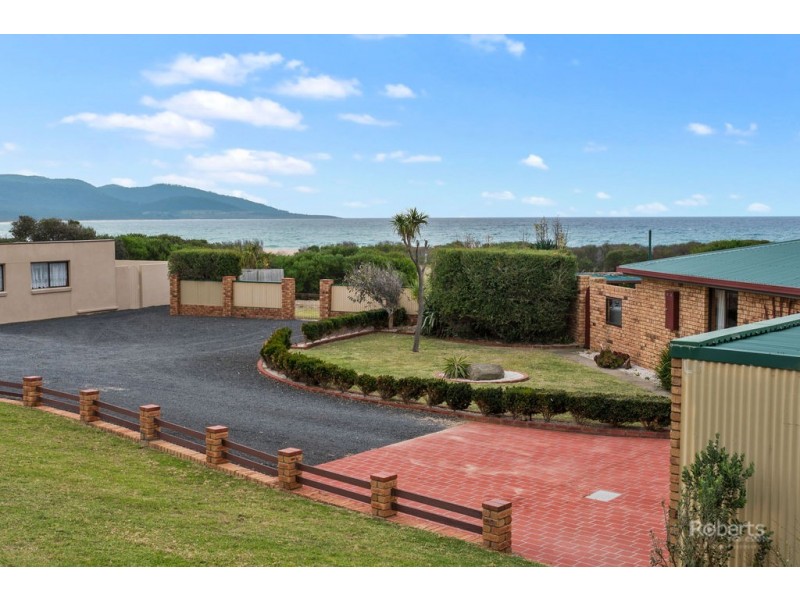 20116 Tasman Highway, Chain Of Lagoons TAS 7215