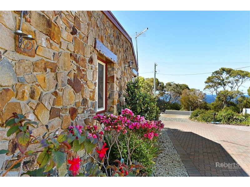 20 Tasman Highway, Bicheno TAS 7215