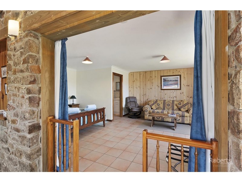 20 Tasman Highway, Bicheno TAS 7215