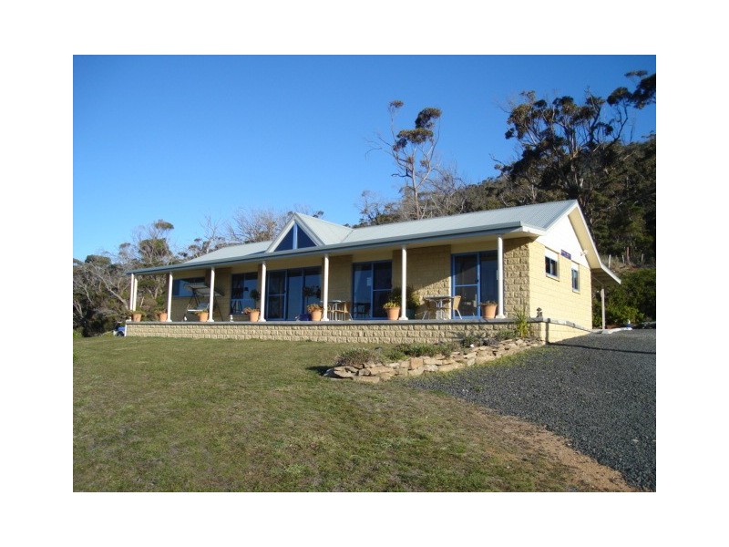 18067  Tasman Highway, Bicheno TAS 7215