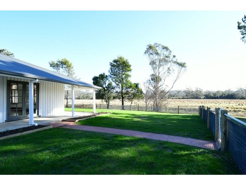 17269 Tasman Highway (Lilla Villa), Bicheno TAS 7215