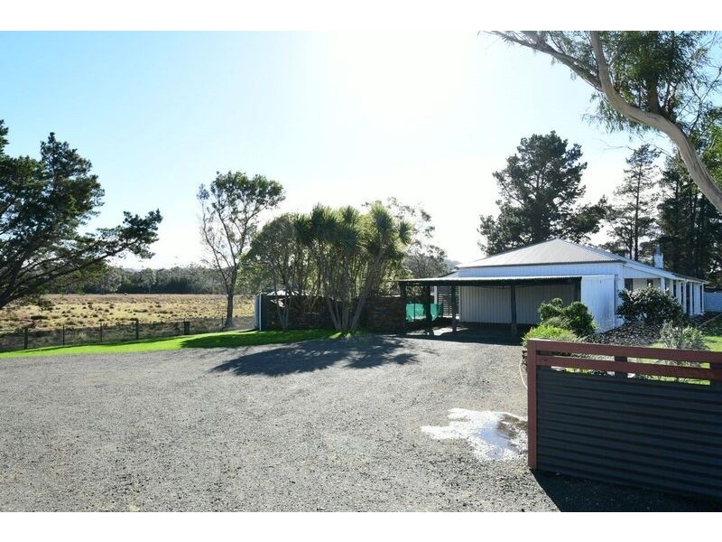 17269 Tasman Highway (Lilla Villa), Bicheno TAS 7215