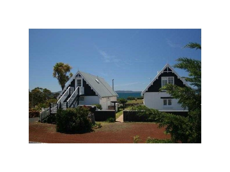 42 Gordon Street, Swansea TAS 7190