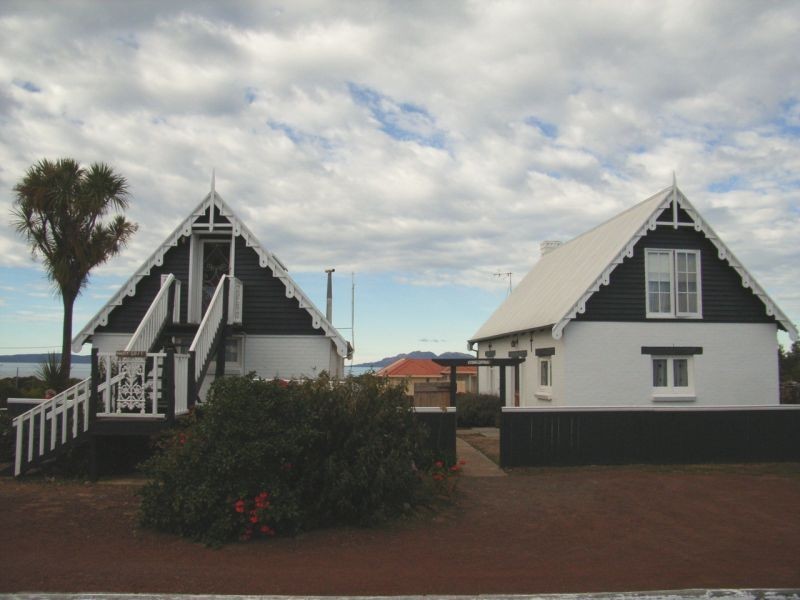 42 Gordon Street, Swansea TAS 7190