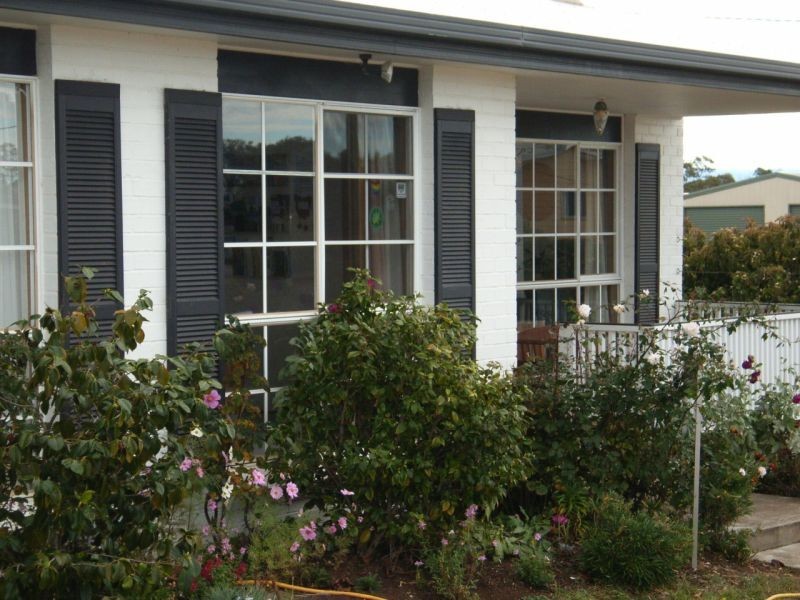 42 Gordon Street, Swansea TAS 7190