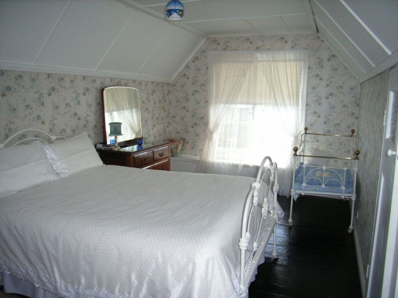 42 Gordon Street, Swansea TAS 7190