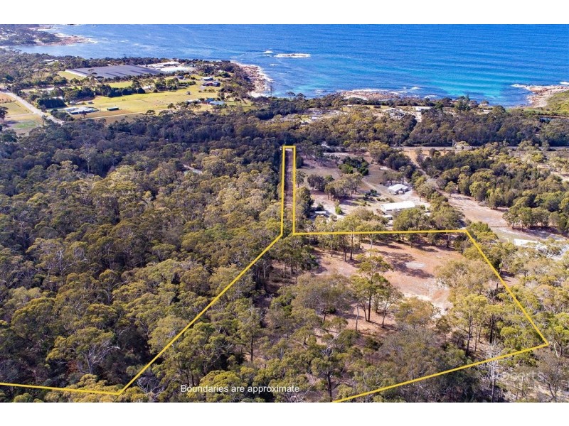 104 Harveys Farm Road, Bicheno TAS 7215