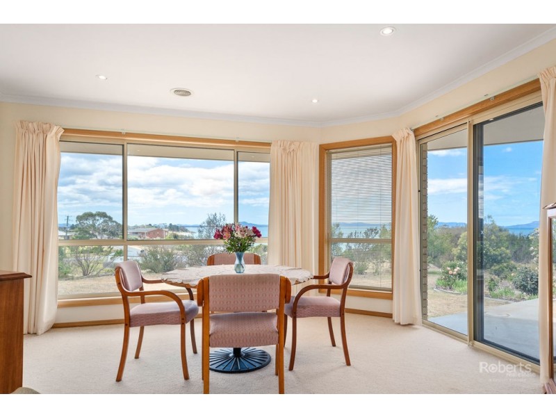 8 Gordon Street, Swansea TAS 7190