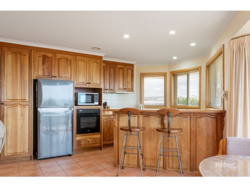 8 Gordon Street, Swansea TAS 7190