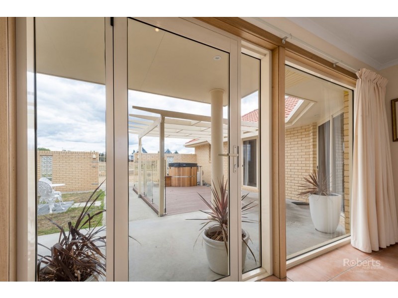 8 Gordon Street, Swansea TAS 7190