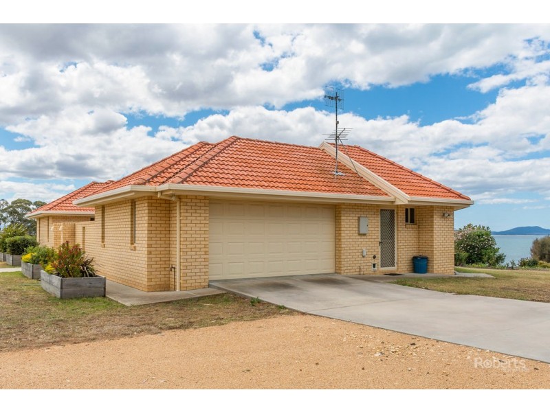 8 Gordon Street, Swansea TAS 7190