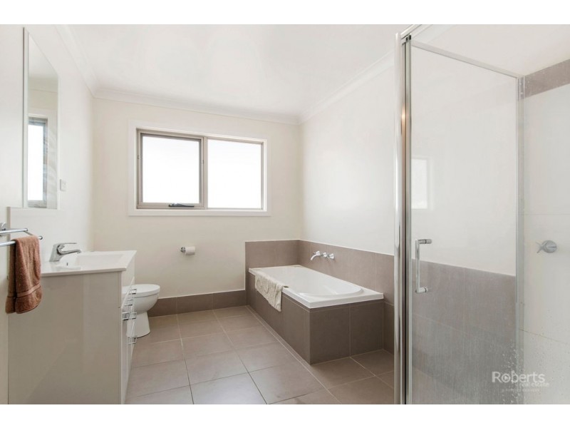 8 Rose Street, Bicheno TAS 7215