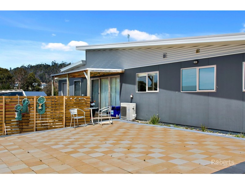 8 Rose Street, Bicheno TAS 7215