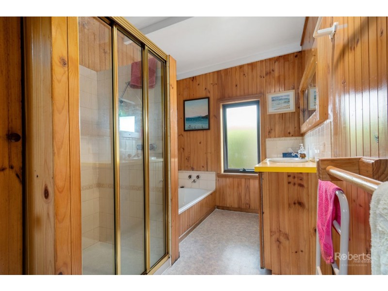 19 Shaw Street, Swansea TAS 7190