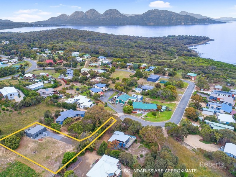 53 Oyster Bay Court, Coles Bay TAS 7215