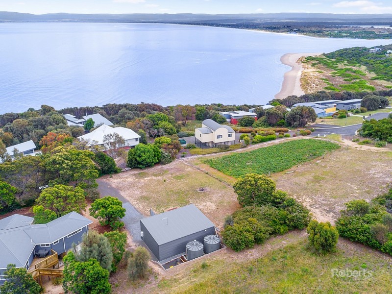 53 Oyster Bay Court, Coles Bay TAS 7215