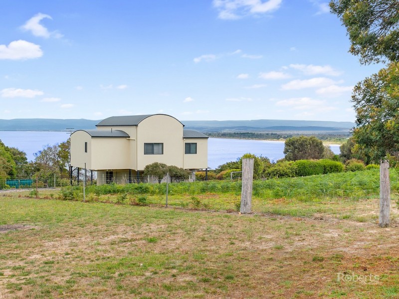 53 Oyster Bay Court, Coles Bay TAS 7215