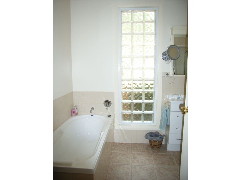 2 Burgess Street, Swansea TAS 7190