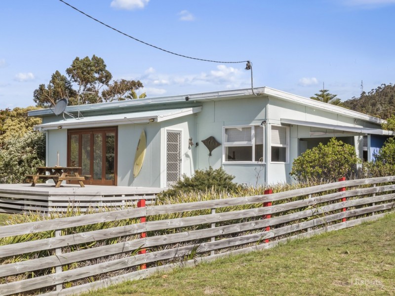 52 Tasman Highway, Bicheno TAS 7215