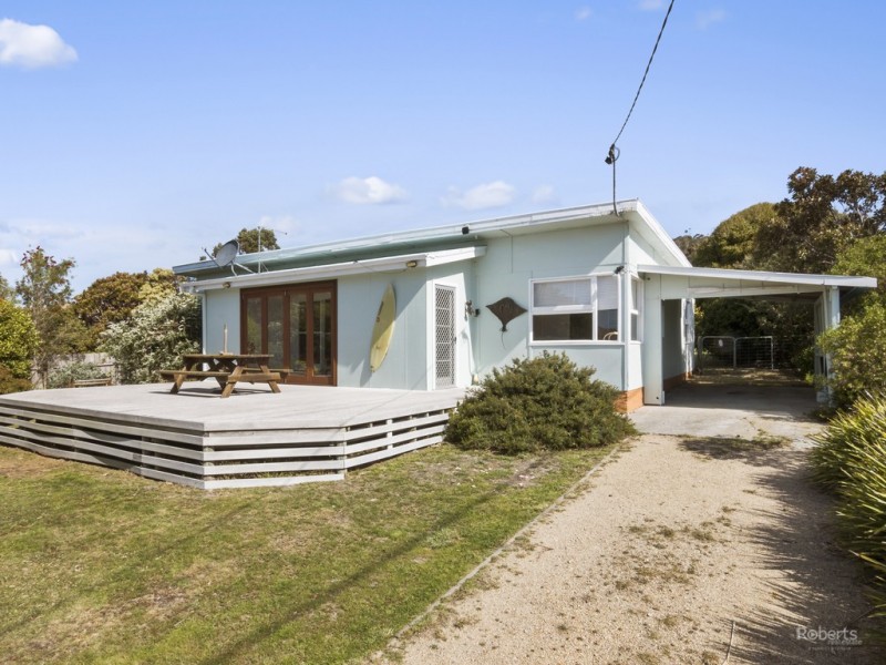 52 Tasman Highway, Bicheno TAS 7215