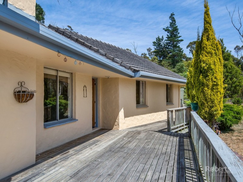 20533 Tasman Highway, Chain Of Lagoons TAS 7215