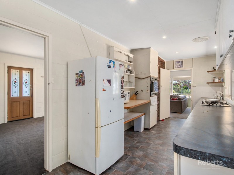 20533 Tasman Highway, Chain Of Lagoons TAS 7215