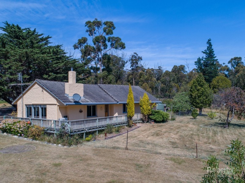 20533 Tasman Highway, Chain Of Lagoons TAS 7215
