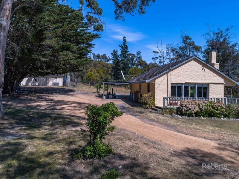 20533 Tasman Highway, Chain Of Lagoons TAS 7215