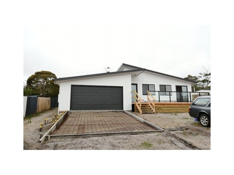 14 Wallace Avenue, Bicheno TAS 7215