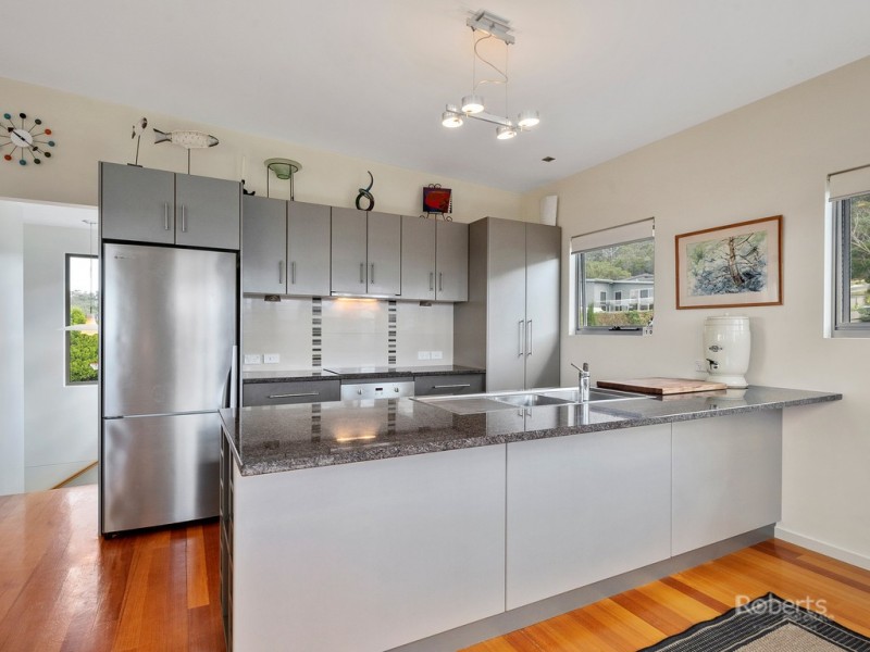 134 Tasman Highway, Bicheno TAS 7215