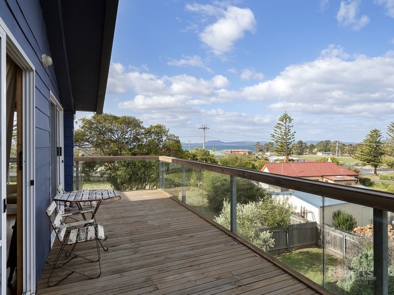 2A Rectory Street, Swansea TAS 7190