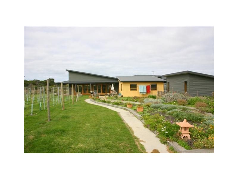 18482 Tasman Highway, Bicheno TAS 7215