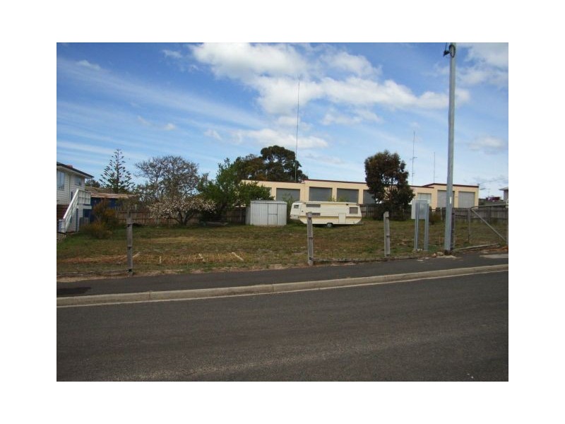 2 Arnol Street, Swansea TAS 7190