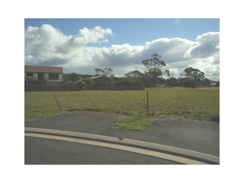 Lot 16and17 Freycinet Court, Swansea TAS 7190