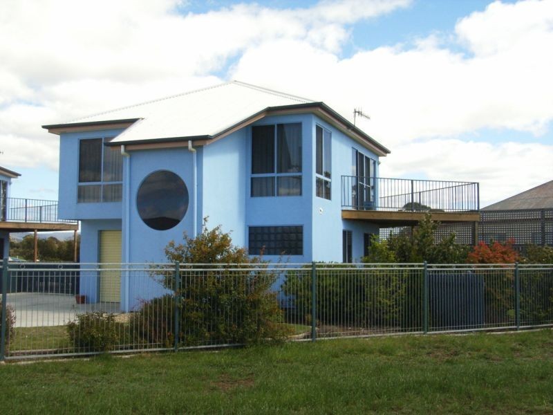 U2/2 Meredith Court, Swansea TAS 7190