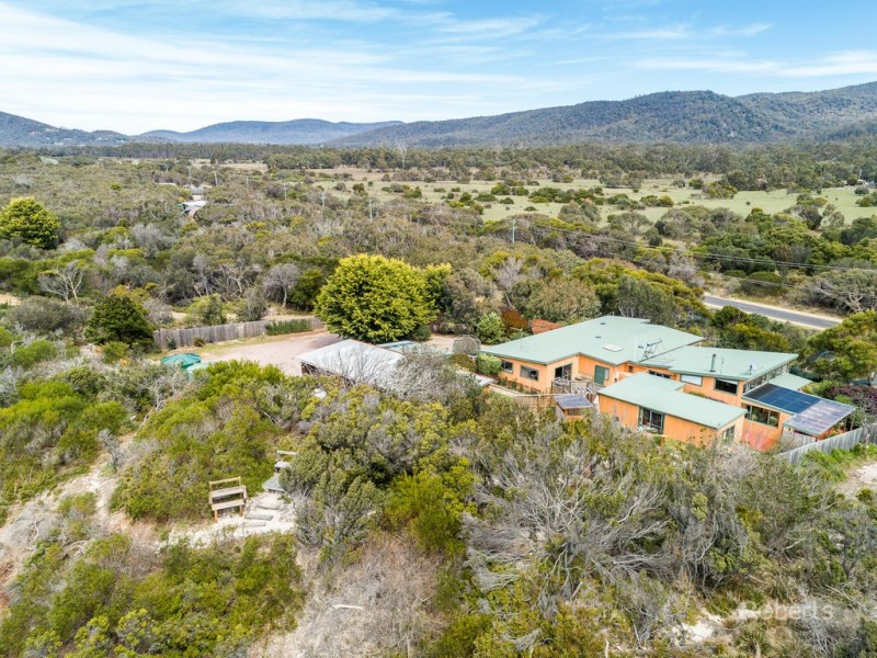 18632 Tasman Highway Denison Beach Bicheno, Douglas River TAS 7215