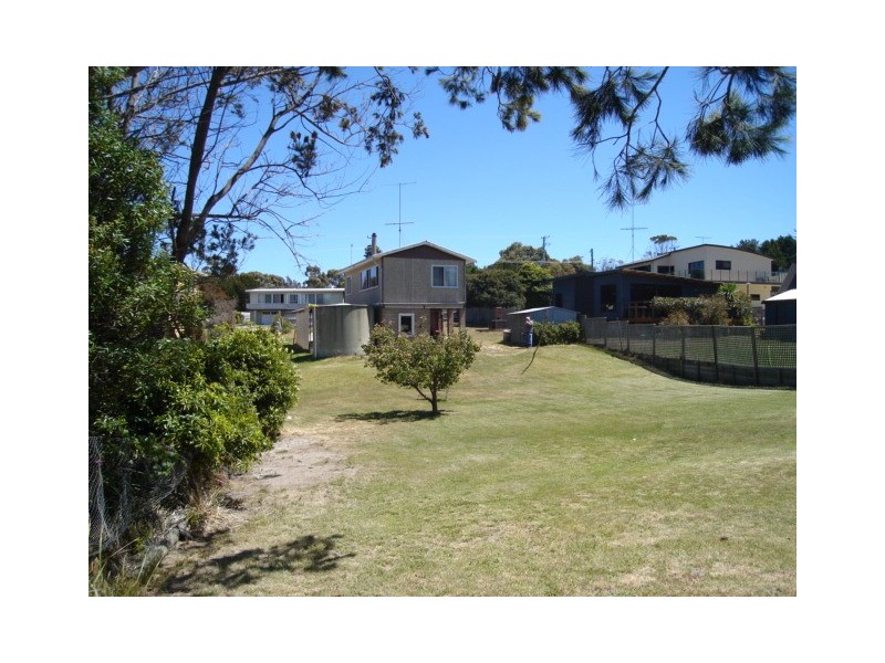 13 Jetty Road, Coles Bay TAS 7215